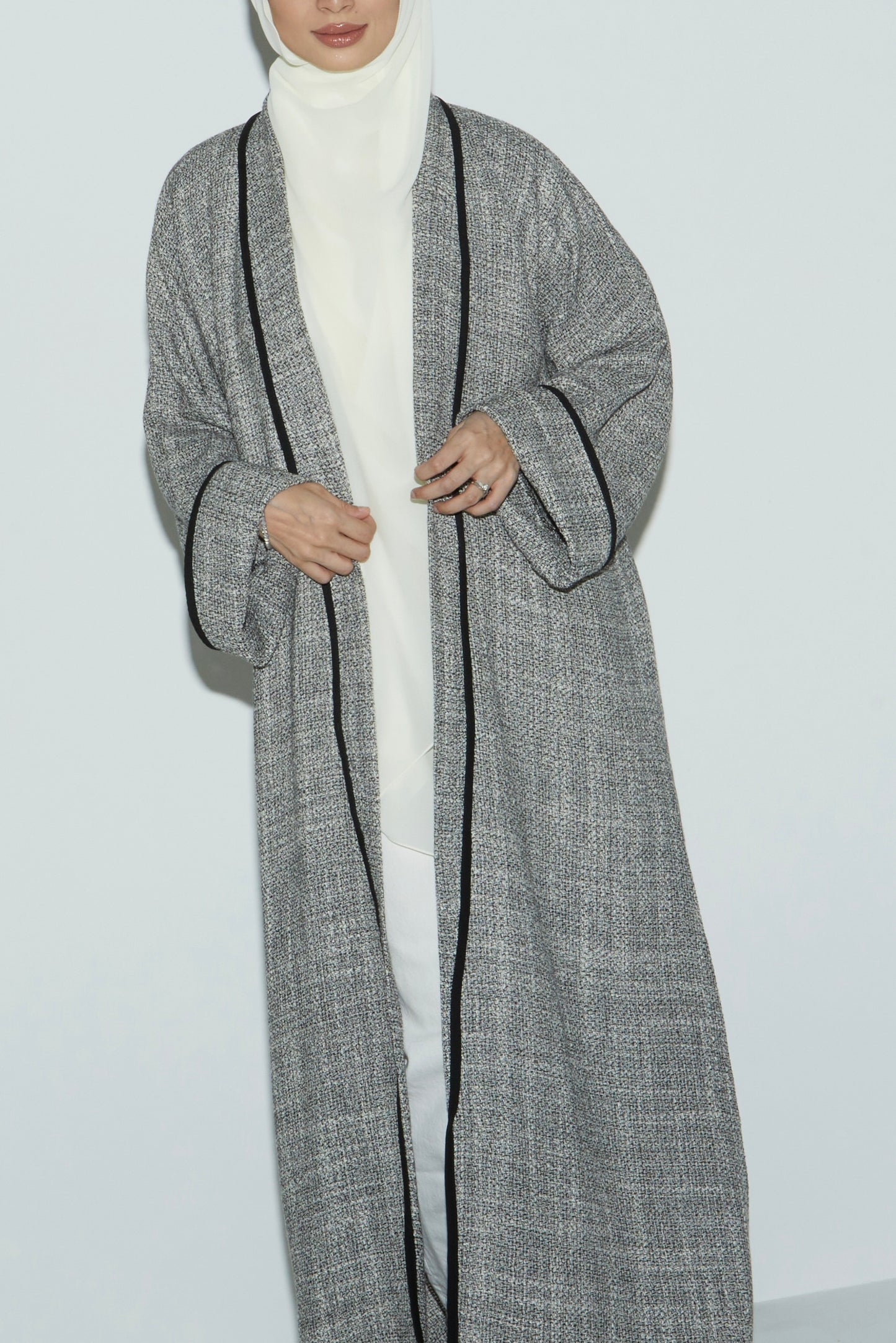 Saudi Tweed Grey Abaya