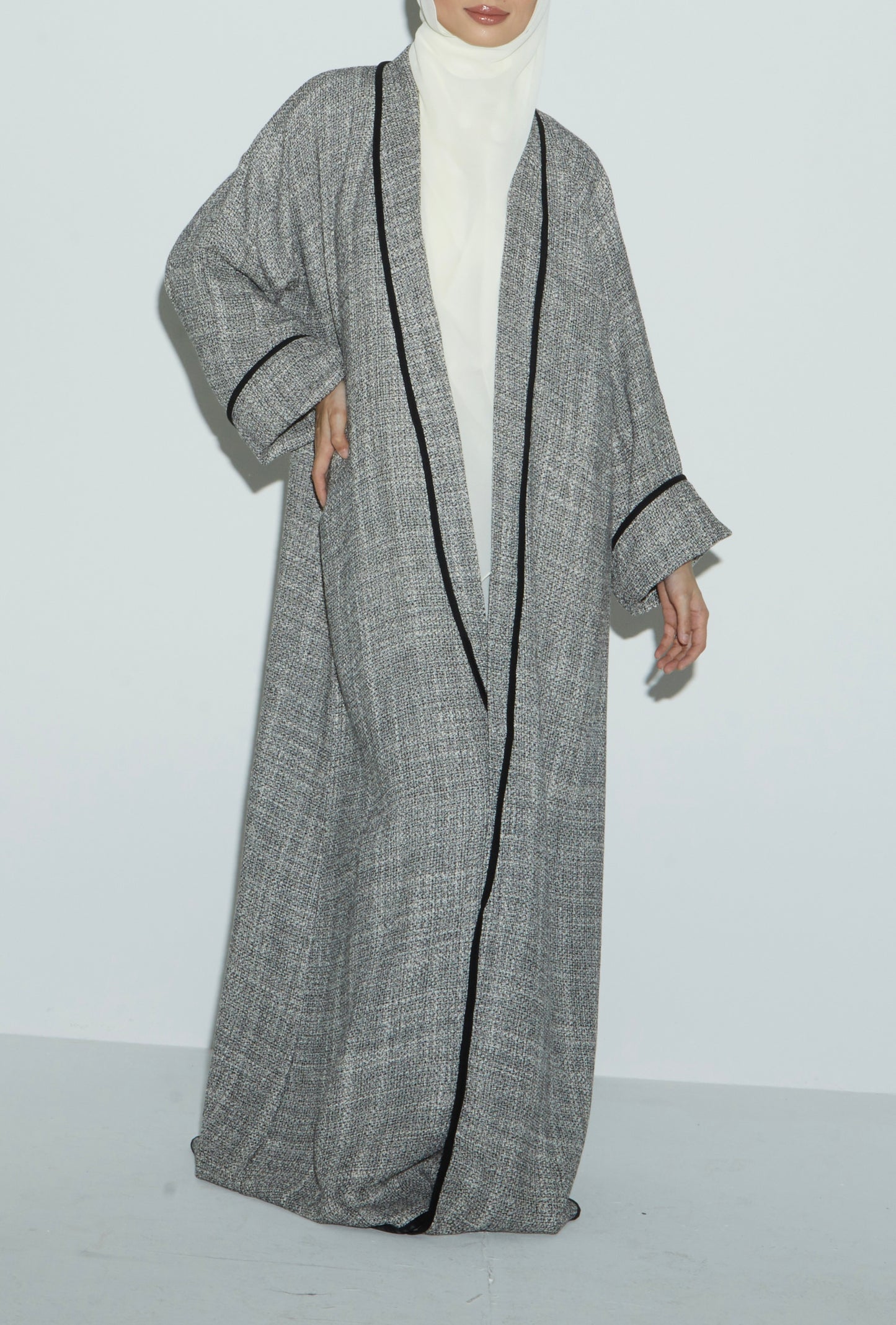 Saudi Tweed Grey Abaya