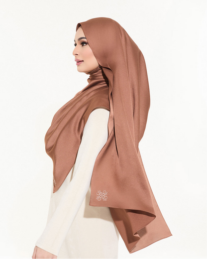 Amara Satin (Brown)