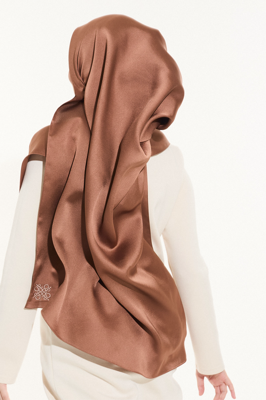 Amara Satin (Brown)