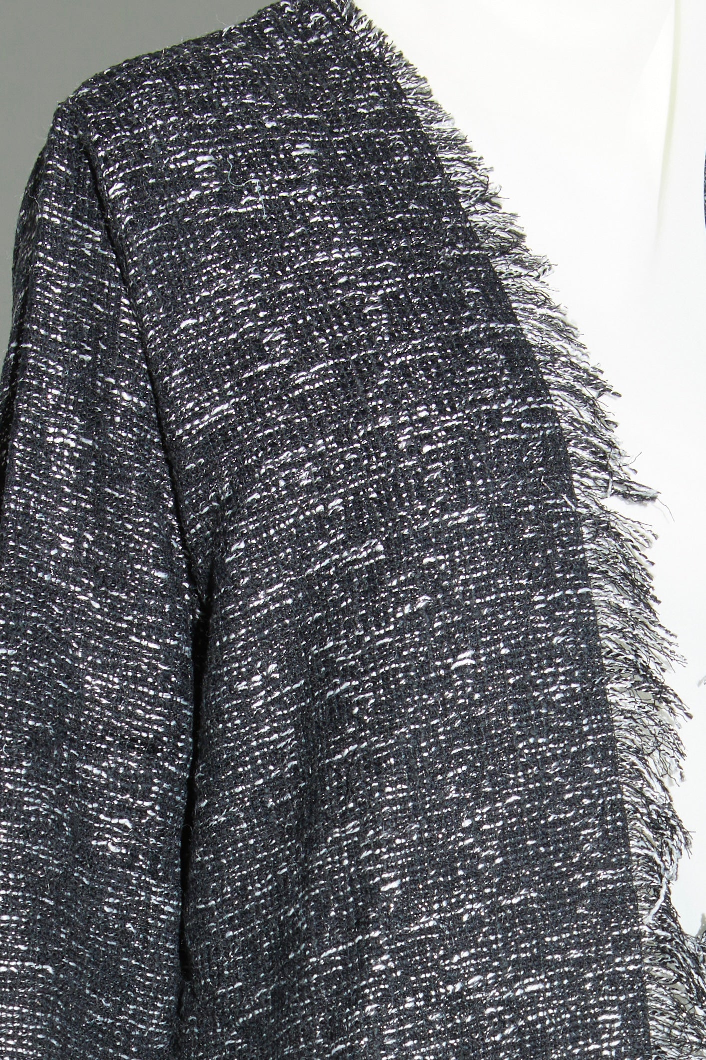 Black Eyelash Tweed Abaya