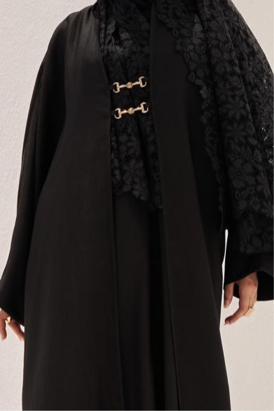 Buckle Abaya (Black)