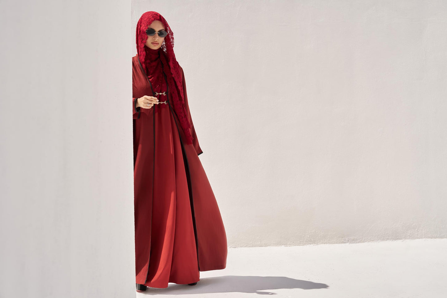 Buckle Abaya (Burgundy)